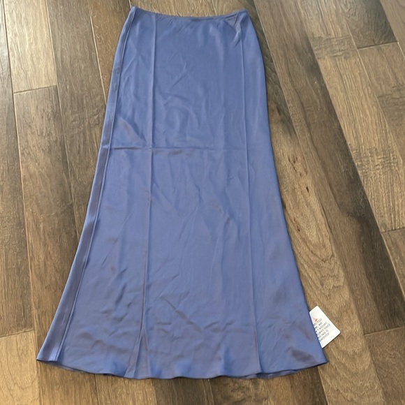 Elegant Blue Satin Maxi Skirt - Picture 2 of 3